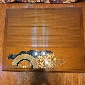 Lacquered Bento Box
